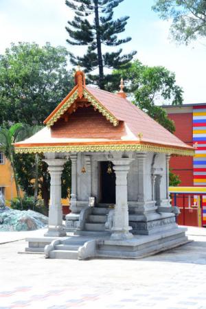 Ganapathitemple2